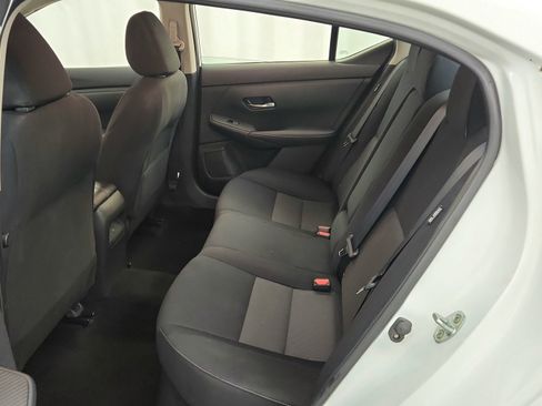 Used 2022 Nissan Sentra SV FWD image 25