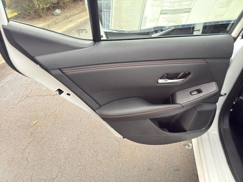 New 2025 Nissan Sentra SR image 30