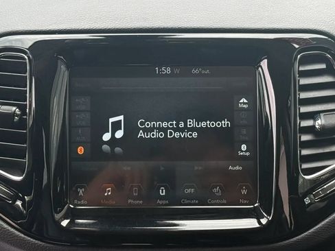 Used 2018 Jeep Compass Limited w/ Navigation Group AWD/4WD image 16