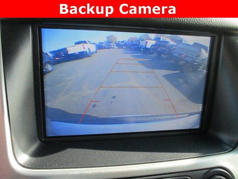 Used 2018 GMC Yukon XL SLT w/ Premium Edition image 16