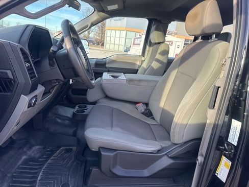 Used 2018 Ford F150 XL w/ Equipment Group 101A Mid image 9