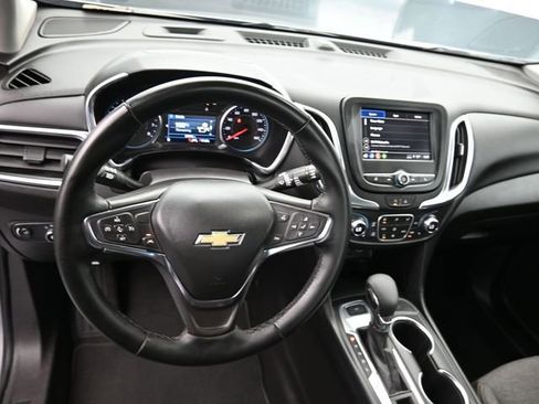 Used 2024 Chevrolet Equinox LT image 36