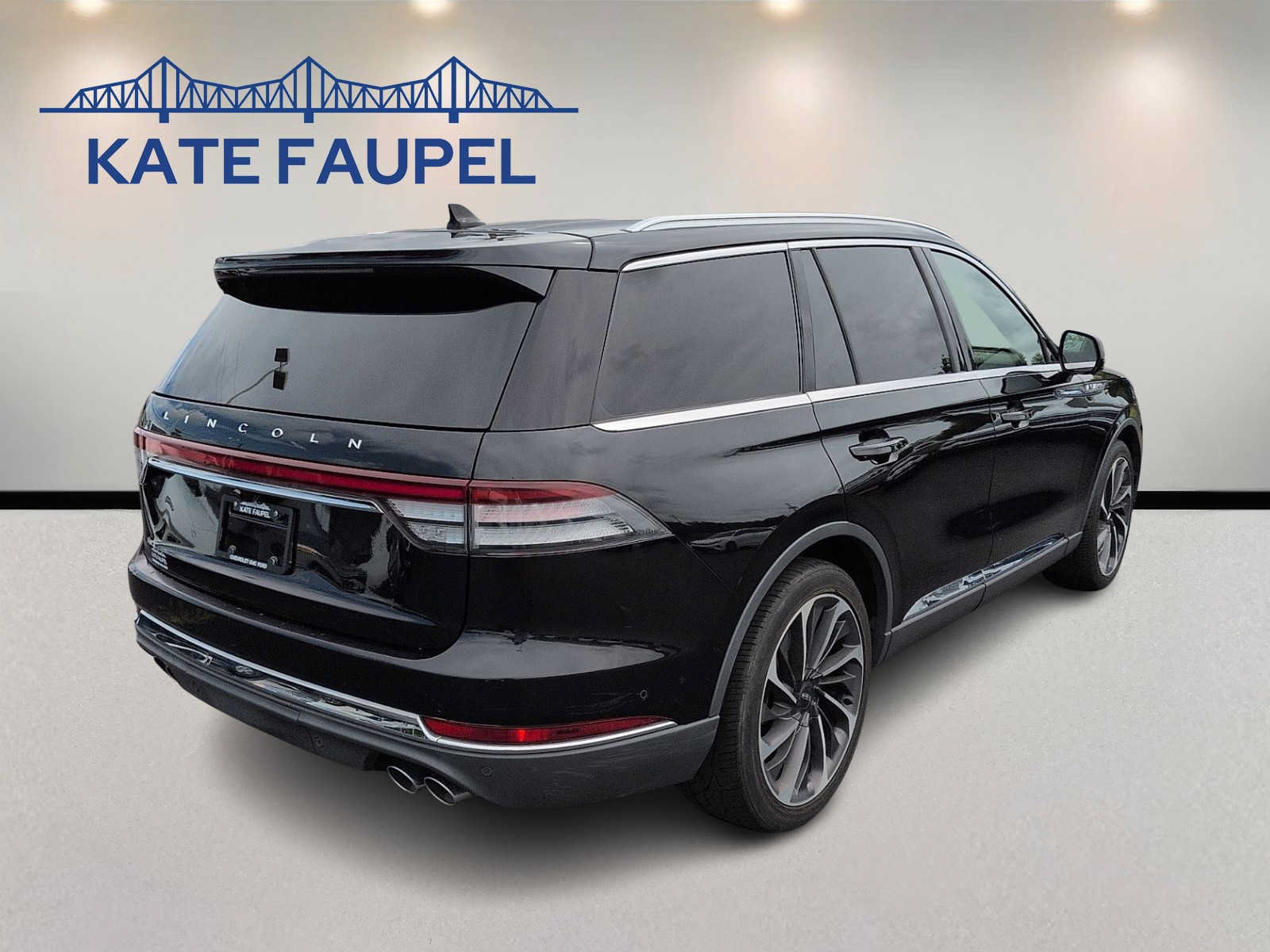 Used 2020 Lincoln Aviator Reserve w/ Equipment Group 202A AWD/4WD image 7