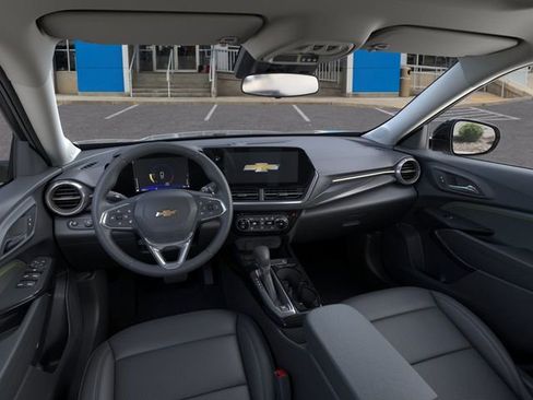 New 2026 Chevrolet Trax ACTIV w/ Sunroof Package image 16