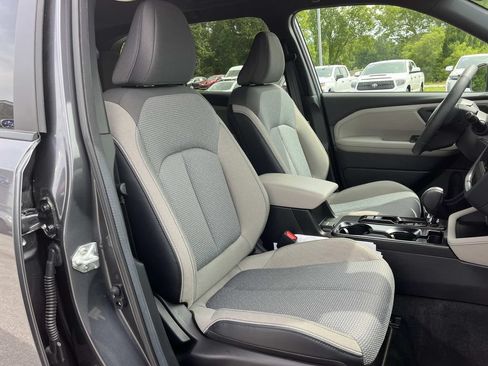Used 2026 Subaru Forester Premium AWD/4WD image 25
