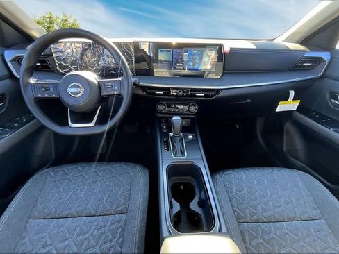 New 2026 Nissan Kicks SV w/ Charging Package FWD image 5