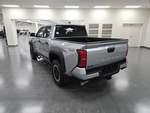 New 2026 Toyota Tacoma TRD Off-Road AWD/4WD image 4