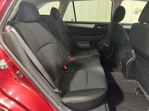Used 2017 Subaru Outback 2.5i Premium AWD/4WD image 9