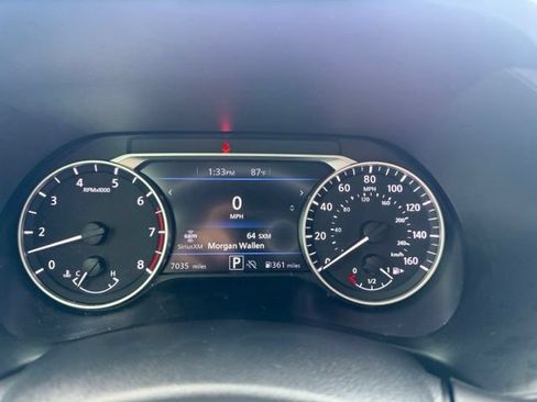 Used 2025 Nissan Sentra SR w/ SR Premium Package FWD image 12