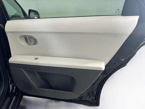 Used 2024 Hyundai Ioniq 5 SEL image 31