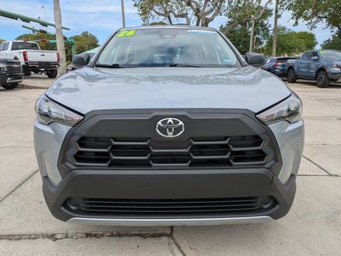 Used 2026 Toyota Corolla Cross L image 8