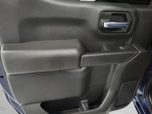 Used 2022 Chevrolet Silverado 1500 Custom w/ Safety Confidence Package RWD image 10