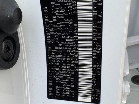 Used 2024 Toyota Corolla LE image 23