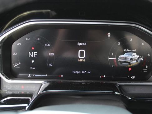 New 2026 GMC Sierra 1500 SLT image 9