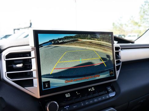 Used 2025 Toyota Tundra Limited image 24