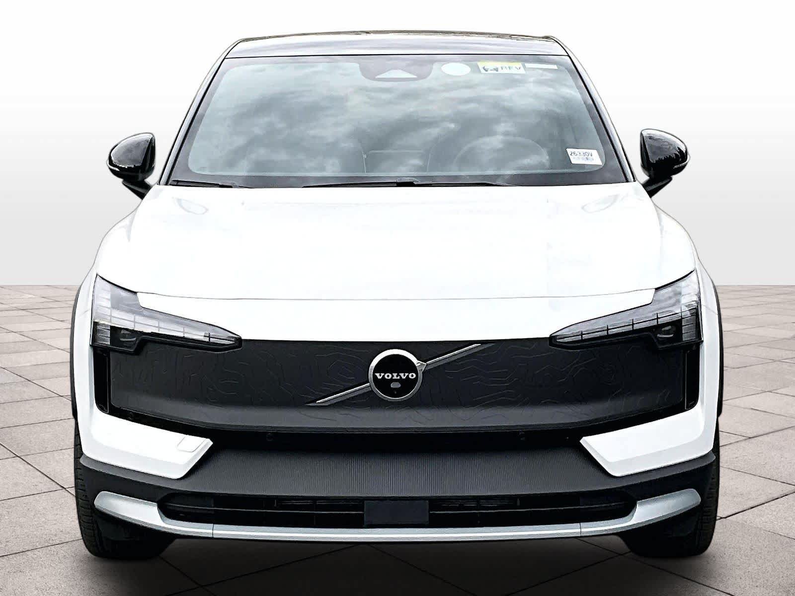 New 2026 Volvo EX30 Cross Country Ultra w/ Protection Package Premier AWD/4WD image 5