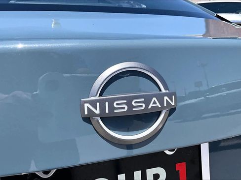 Used 2025 Nissan Sentra SV FWD image 10