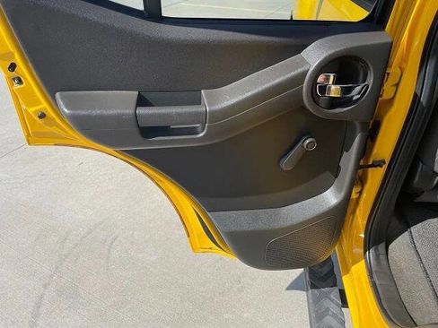 Used 2006 Nissan Xterra X image 18