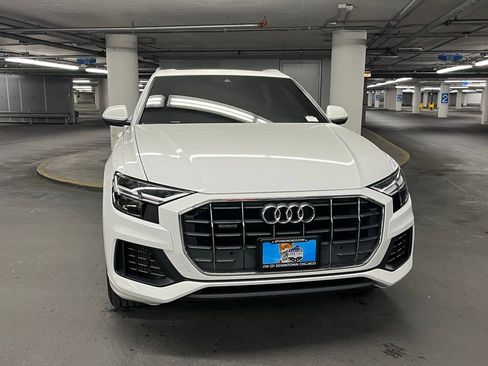 Used 2019 Audi Q8 Premium w/ Convenience Package image 29