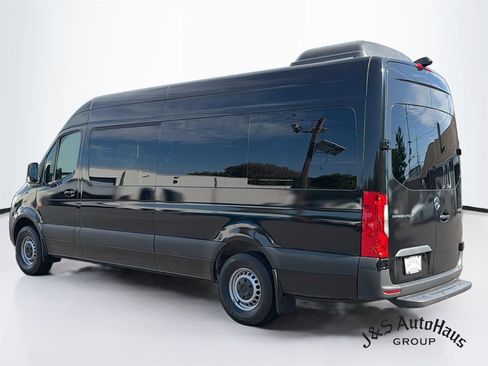 Used 2022 Mercedes-Benz Sprinter 2500 image 5