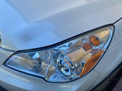 Used 2011 Subaru Outback 2.5i Limited AWD/4WD image 37