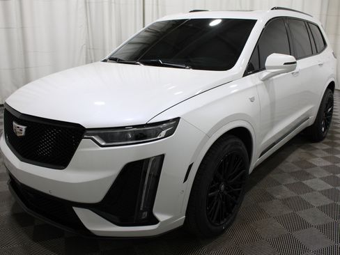 Used 2023 Cadillac XT6 Sport w/ Technology Package image 41
