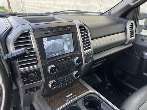 Used 2017 Ford F350 Platinum w/ Platinum Ultimate Package AWD/4WD image 17
