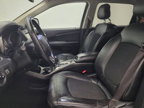 Used 2020 Dodge Journey Crossroad w/ Popular Equipment Group FWD image 17