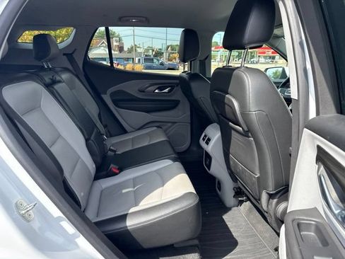 Used 2023 GMC Terrain SLT w/ Tech Package AWD/4WD image 10