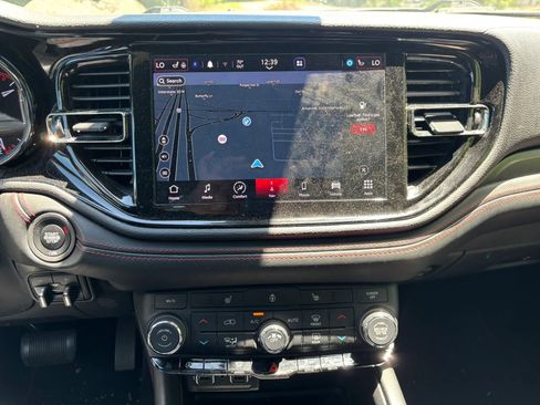 Used 2023 Dodge Durango GT AWD/4WD image 21