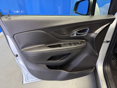Used 2016 Buick Encore FWD image 9