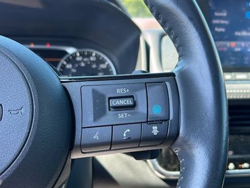 Certified 2023 Nissan Rogue SL AWD/4WD image 13