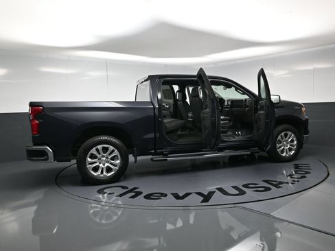 Used 2024 Chevrolet Silverado 1500 LTZ w/ Z71 Off-Road Package AWD/4WD image 24