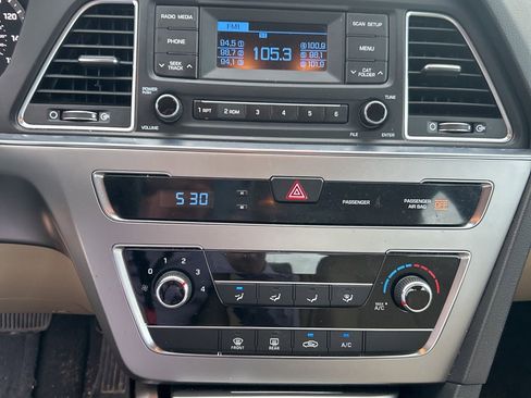 Used 2015 Hyundai Sonata SE image 14