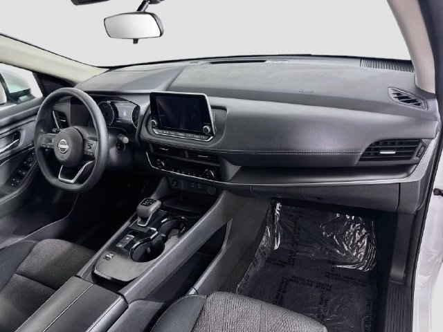 Used 2024 Nissan Rogue SV FWD image 27