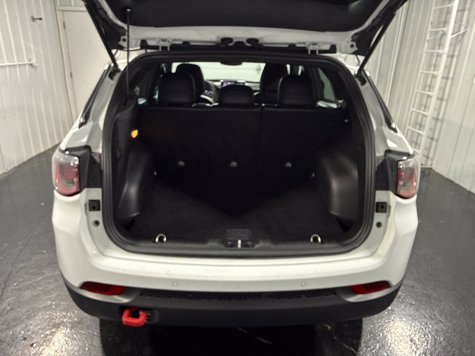 Used 2026 Jeep Compass Trailhawk AWD/4WD image 44
