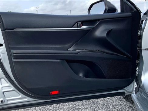 Used 2023 Toyota Camry SE image 21