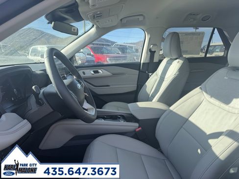 New 2026 Ford Explorer Active w/ Active Comfort Package image 10