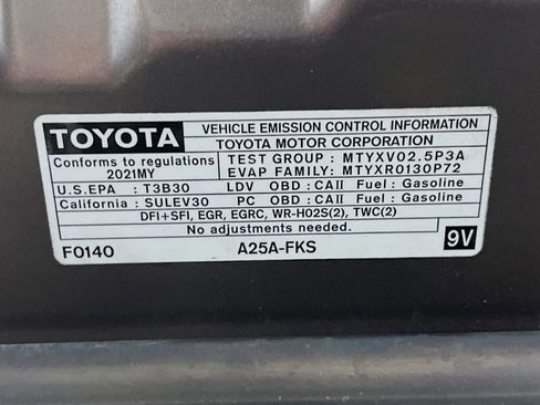 Used 2021 Toyota Camry LE FWD image 19
