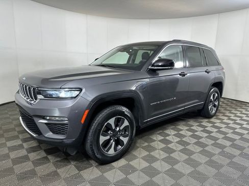 Used 2022 Jeep Grand Cherokee Limited 4xe image 7