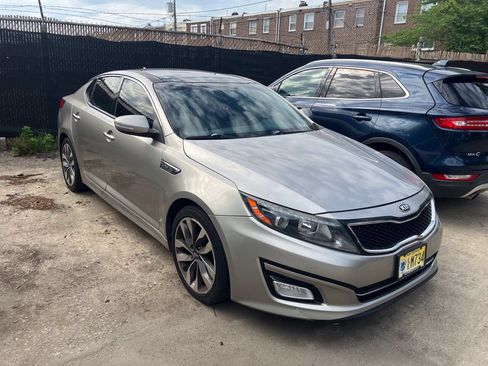 Used 2015 Kia Optima SX w/ SX Turbo Premium Package FWD image 1