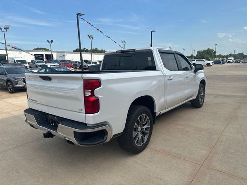Used 2022 Chevrolet Silverado 1500 LT AWD/4WD image 33