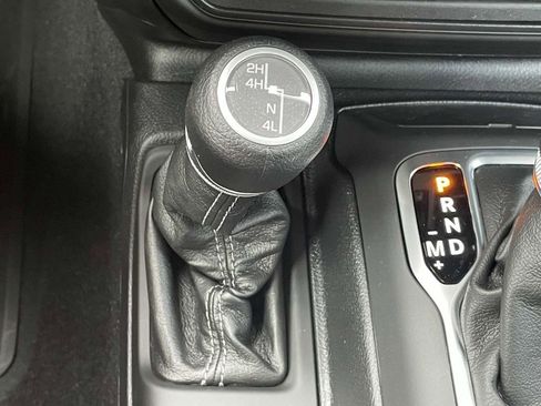 New 2025 Jeep Gladiator Sport image 20