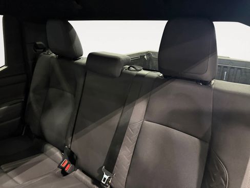 Used 2025 Toyota Tacoma SR AWD/4WD image 14