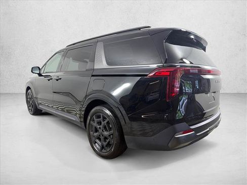 Used 2025 Kia Carnival SX w/ SX Dark Edition Package FWD image 7