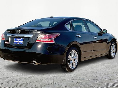 Used 2015 Nissan Altima 2.5 SL w/ Moonroof Package image 12