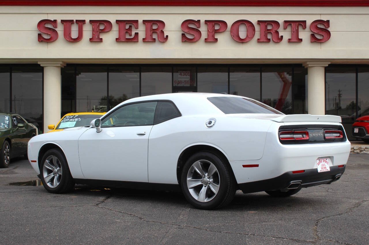 Used 2018 Dodge Challenger SXT RWD image 6