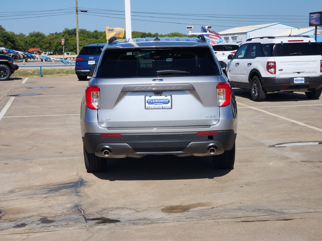 Certified 2024 Ford Explorer XLT w/ Equipment Group 202A AWD/4WD image 6