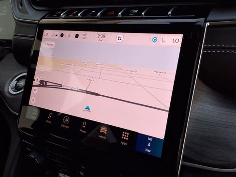 Used 2025 Jeep Grand Cherokee L Limited w/ Black Appearance Package image 5