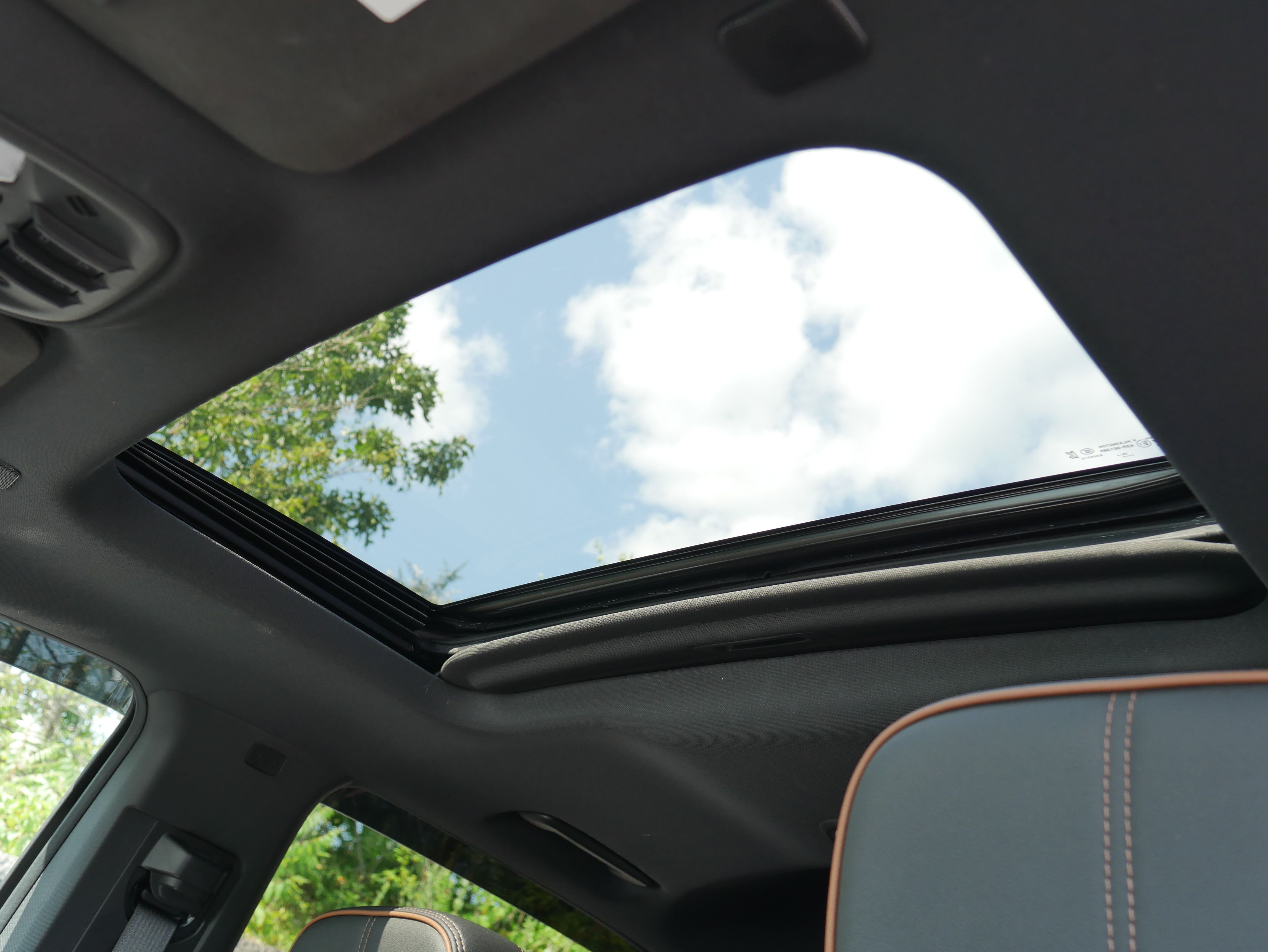 Certified 2025 GMC Canyon AT4 w/ Nightfall Edition AWD/4WD image 19